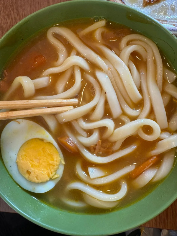 內地客住知名酒店被老鼠咬醒 酒店竟消極處理 付封口費解決事件？ 