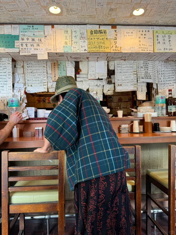 內地客住知名酒店被老鼠咬醒 酒店竟消極處理 付封口費解決事件？ 