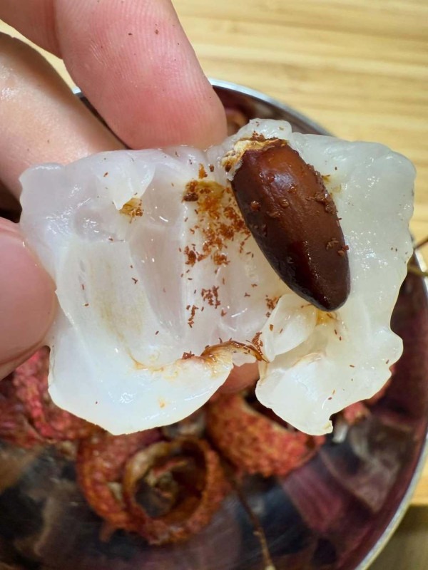 荔枝減燥熱︱營養師教3招吃荔枝不上火降燥！5大禁忌別與牛奶同食