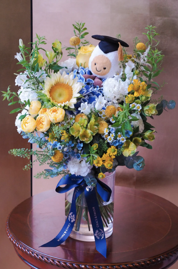 畢業鮮花花束推薦｜2.Grace & Favour