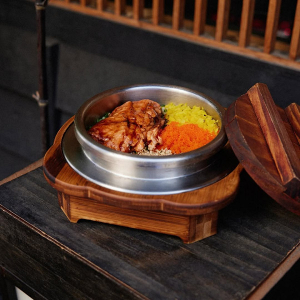 明洞美食 （圖片來源：Instagram@solsot_official）