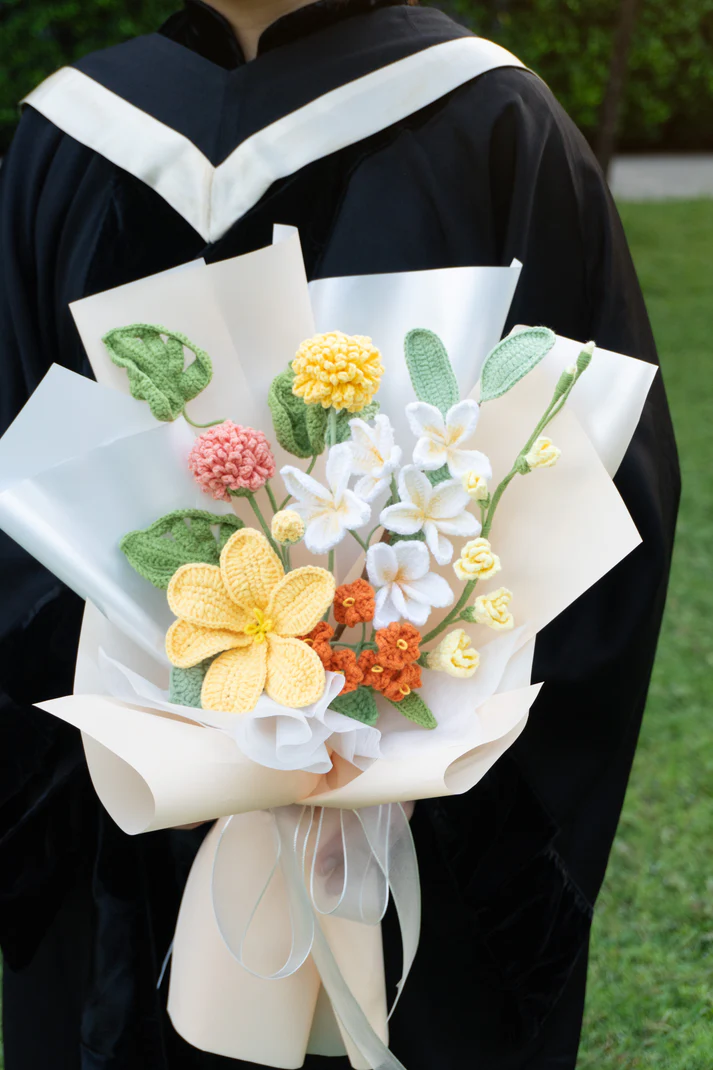 畢業花束推薦｜8.Ever Blossom Gift  針織畢業花束