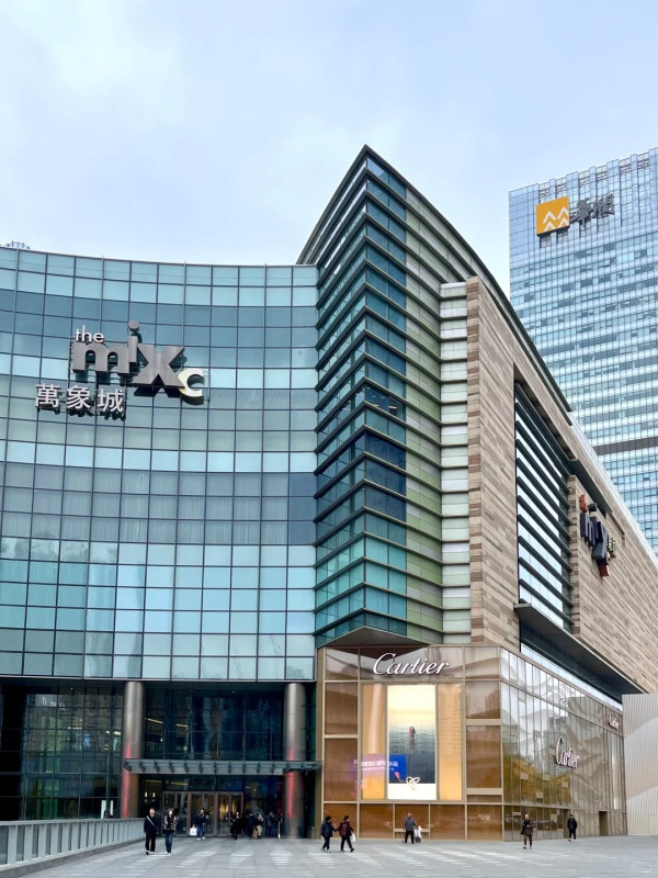 華強北商場（圖片來源：小紅書@商业档案LX）