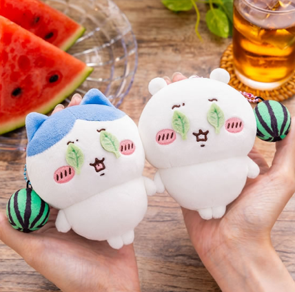 Chiikawa新品7月18日登場！西瓜系列公仔吊飾！大量海獺師傅精品 