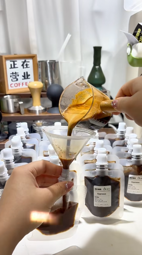 95後港漂碩士生$6000創業奇跡！開家庭咖啡館 1個月回本！大方公開啟動清單+秘訣