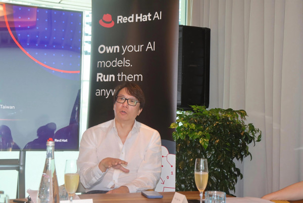 Red Hat推開源企業級推理伺服器解決方案 大幅釋放AI運算能力