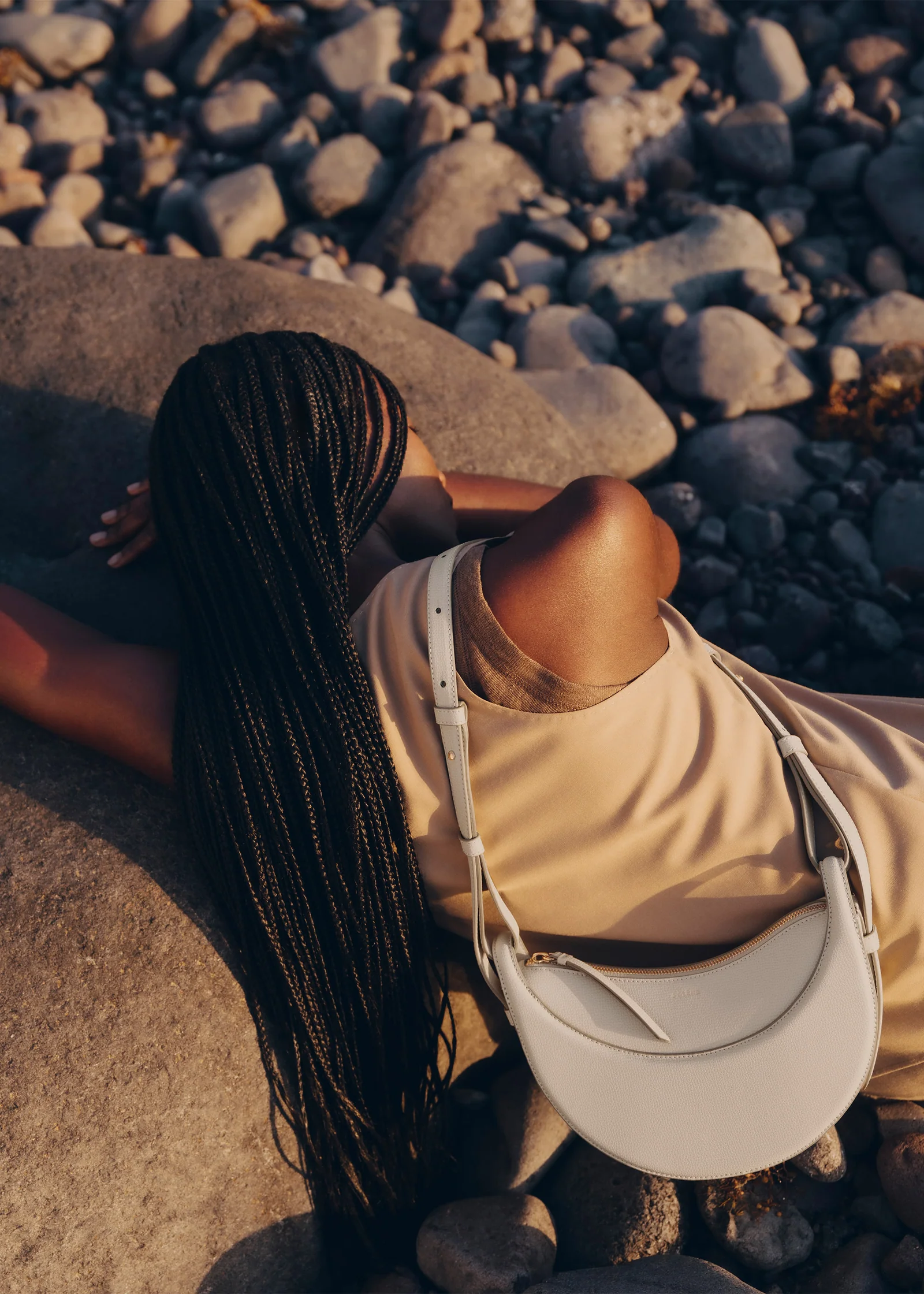 Polène手袋推薦 ｜Numéro Dix-Textured Chalk 售價USD$620