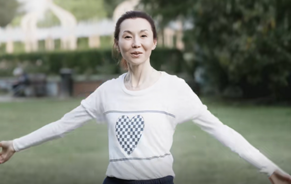 張曼玉在抖音分享自己在巴黎的日常生活，來源︰抖音@張曼玉。