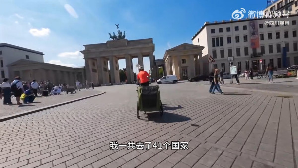 內地夫婦豪洗50萬帶兒子遊41國 被嘲英文無進步浪費錢 父反駁：放養教育也很好 