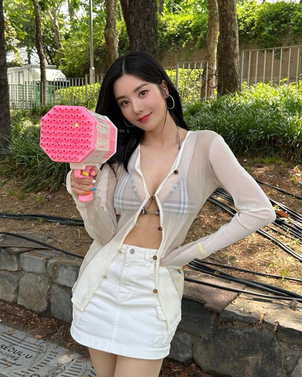 權恩妃再憑Waterbomb人氣爆紅（圖片來源：IG@kwoneunbi）