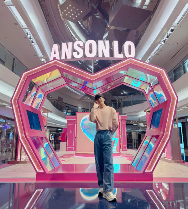 Anson Lo三十歲生日照過度P圖失手穿崩？臉部輪廓被指嚴重扭曲驚變橡皮臉
