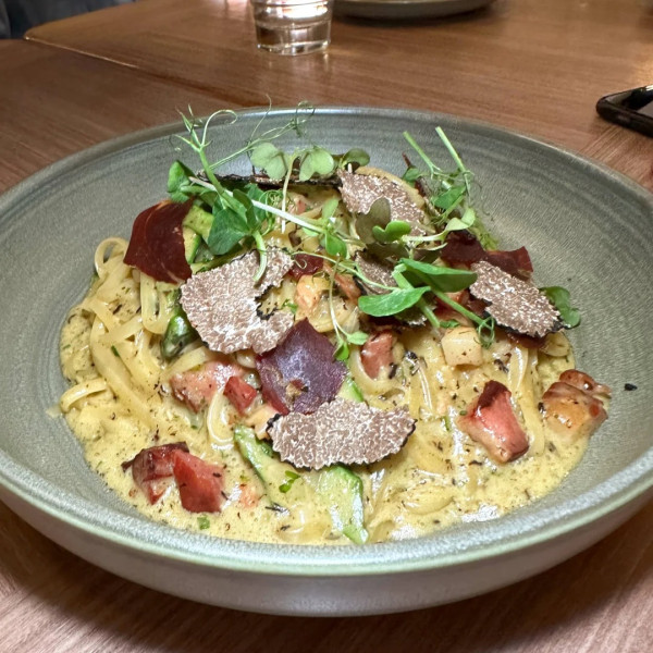 圍方餐廳10間人氣必食推介 日本百年烏冬＋海南雞始祖＋寵物友善Cafe