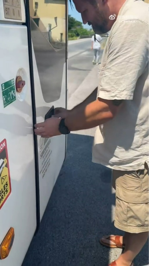 中國團遊意大利落車食飯20分鐘 價值數十萬行李被偷走 附歐遊兩大防盜貼士