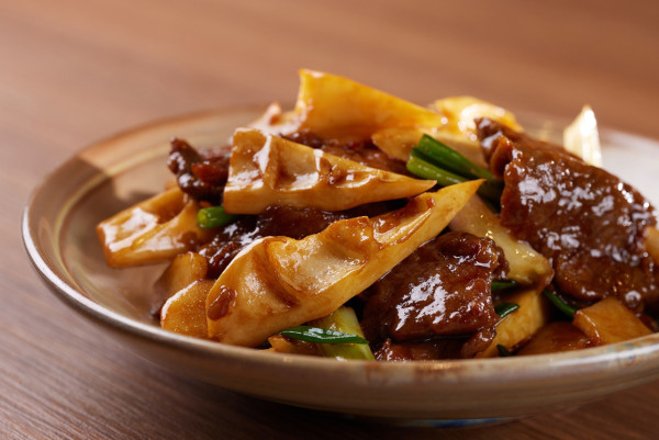 將軍澳東港城美食餐廳推介  飛船主題燒肉超值牛五花套餐、重量級港式拉麵