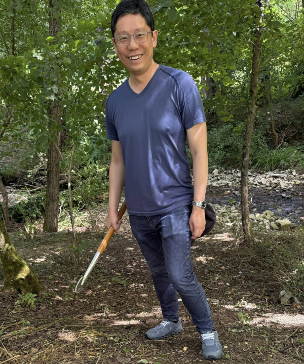 黃傑龍強調「窮遊」不是問題惟可以「有品味」自揭曾做背包客遊歐洲