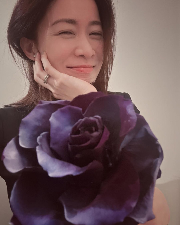 佘詩曼凍齡5大必學保養秘訣（圖片來源：IG@charmaine_sheh ）