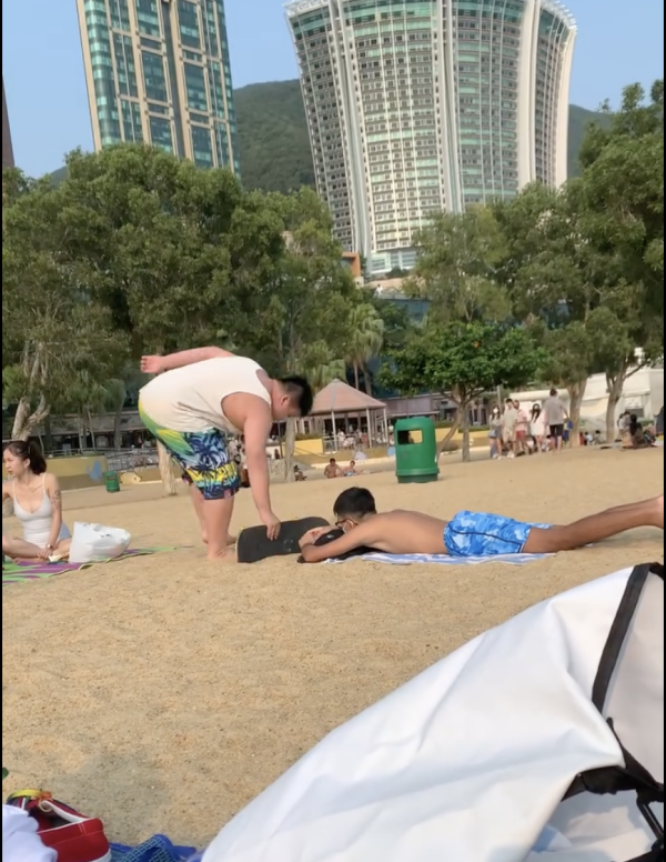 網民曾用滑板阻隔變態男視線