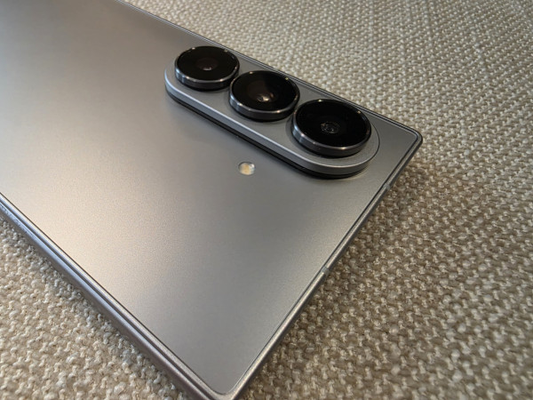 Samsung Galaxy Z Fold7/Flip7 上手試 摺疊機皇更輕更薄、AI 功能再強化