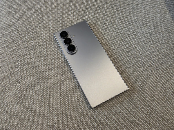 Samsung Galaxy Z Fold7/Flip7 上手試 摺疊機皇更輕更薄、AI 功能再強化