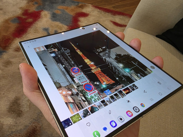 Samsung Galaxy Z Fold7/Flip7 上手試 摺疊機皇更輕更薄、AI 功能再強化