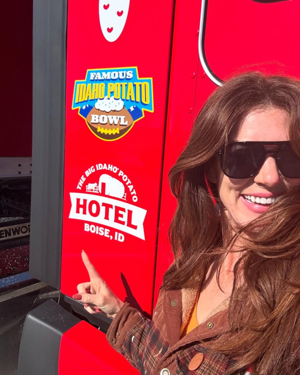 入住6噸重巨型薯仔屋 美國超人氣Airbnb 