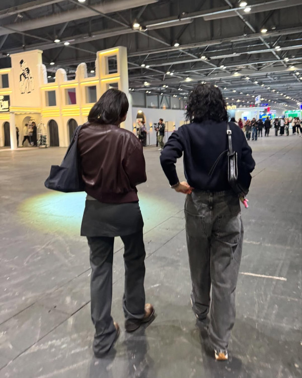 與混血男友、母親一同遊日本(圖片來源:IG@hilaryxtsui)