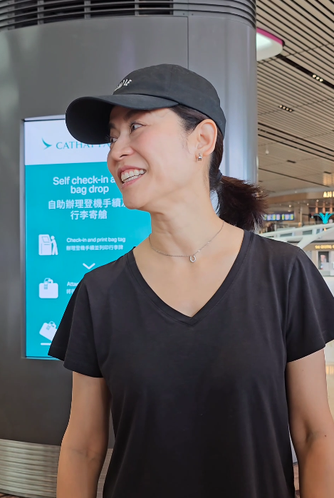 宣萱與粉絲開心地交談(圖片來源：小紅書@新加坡TVB粉）