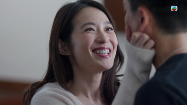 執法者們｜黃宗澤蔡潔甜蜜床戲再惹關注 合作八次後女方勁冧：佢好得人鍾意 