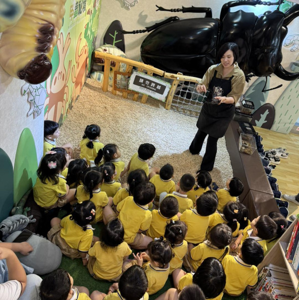 台北親子餐廳(圖源:甲蟲秘境親子餐廳FB) 台北親子餐廳(圖源:甲蟲秘境親子餐廳FB)