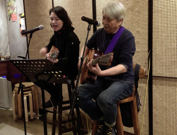 銀杏時光樂悠卡優惠！$2歎晚市墨魚肉餅、Live Band金曲助興