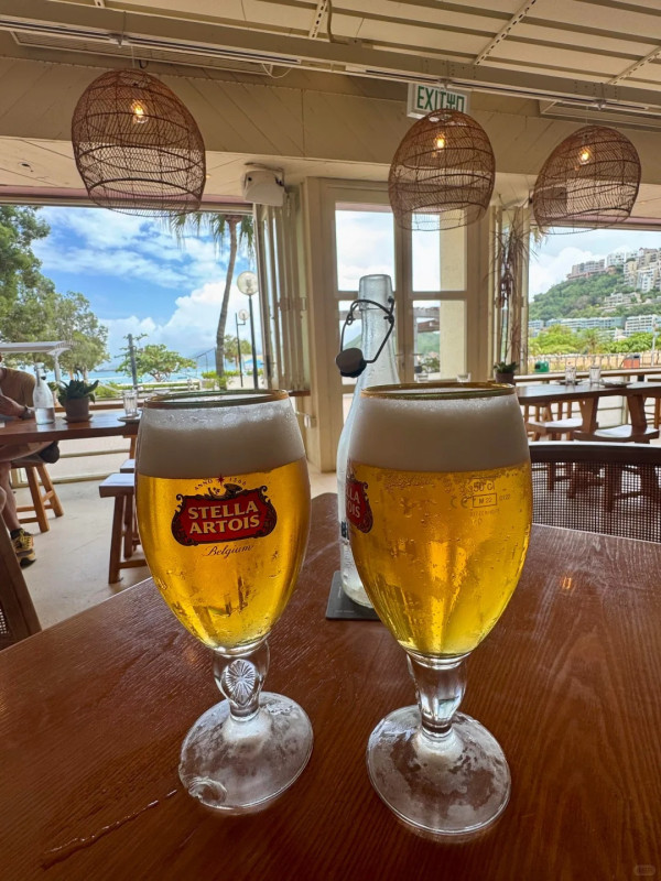 內地客遊港後列七大殘酷現實 纜車要排兩個鐘/酒店質素參差 呼籲：別信小紅書 