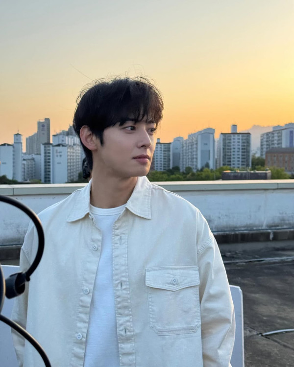 INFJ男生性格特質、感情觀、愛情攻略（圖片來源：IG@eunwo.o_c） 