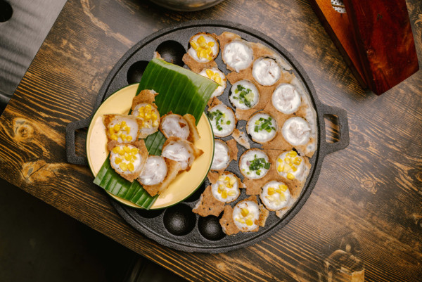 Siaw尖沙咀人氣泰菜餐廳！前米芝蓮泰廚夥泰籍好友主理+ 全港首次供應泰式椰子煎餅