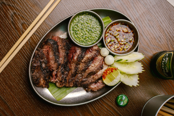 Siaw尖沙咀人氣泰菜餐廳！前米芝蓮泰廚夥泰籍好友主理+ 全港首次供應泰式椰子煎餅