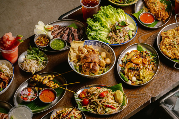 Siaw尖沙咀人氣泰菜餐廳！前米芝蓮泰廚夥泰籍好友主理+ 全港首次供應泰式椰子煎餅