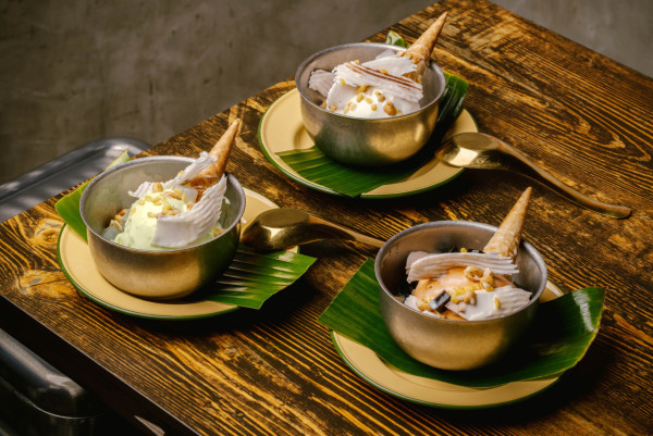 Siaw尖沙咀人氣泰菜餐廳！前米芝蓮泰廚夥泰籍好友主理+ 全港首次供應泰式椰子煎餅