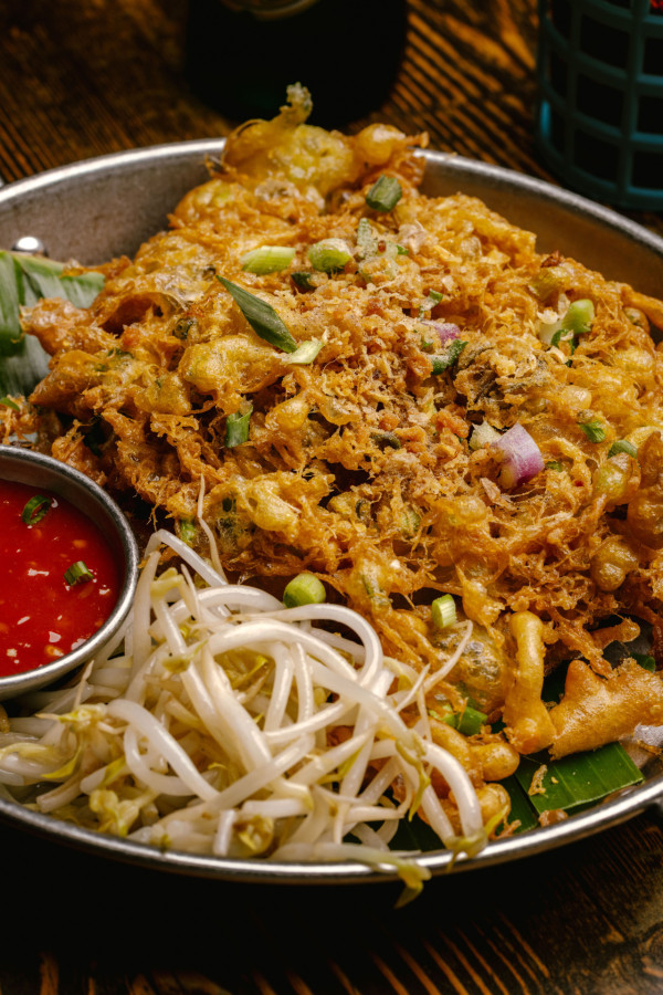 Siaw尖沙咀人氣泰菜餐廳！前米芝蓮泰廚夥泰籍好友主理+ 全港首次供應泰式椰子煎餅