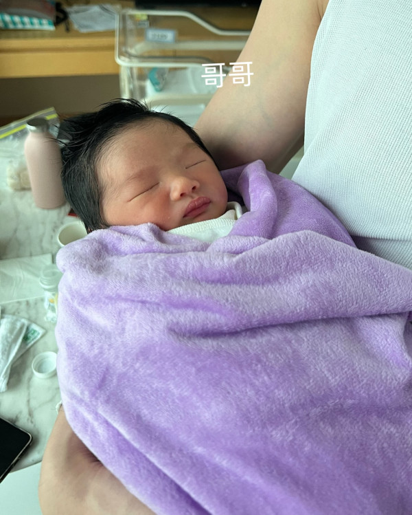 33歲曾淑雅宣布平安誕下第二胎女兒 閃婚後兩年抱兩湊成「好」字