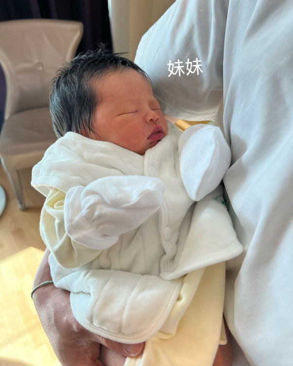 33歲曾淑雅宣布平安誕下第二胎女兒 閃婚後兩年抱兩湊成「好」字