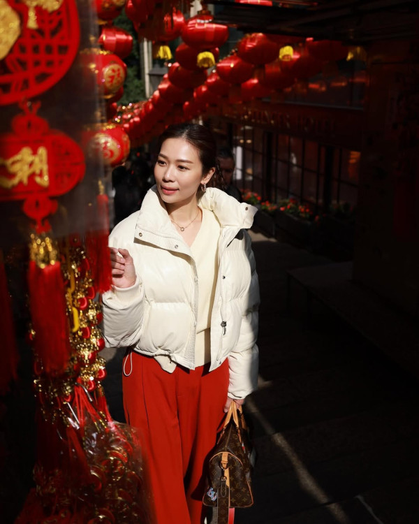 送粉絲名牌手袋（圖片來源：IG@vvyeo）