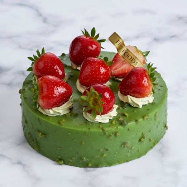 帝苑酒店全新斑蘭芒果糯米飯蛋糕 煙韌帶濃郁椰奶香！仲有開心果脆皮蛋糕