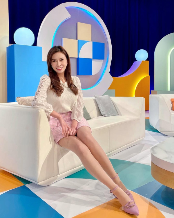 前TVB靚女主播晒14年前中學grad din舊照 外貌變化震驚網民：認真的嗎？