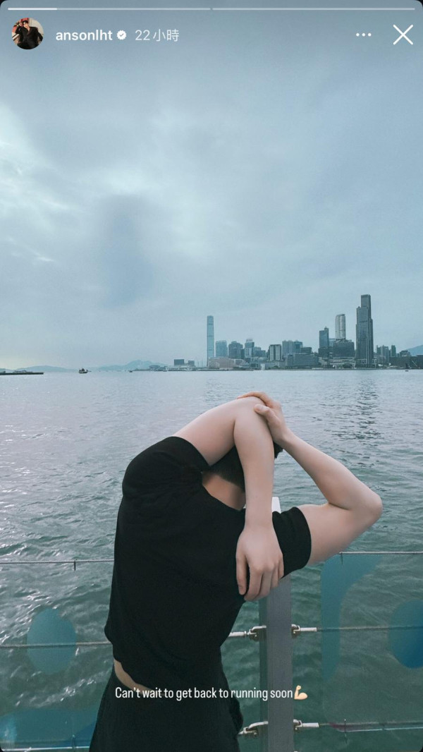 姜濤親自回應Anson Lo海邊打卡抽水「墮海事件」 為隊友解畫澄清盡展高EQ