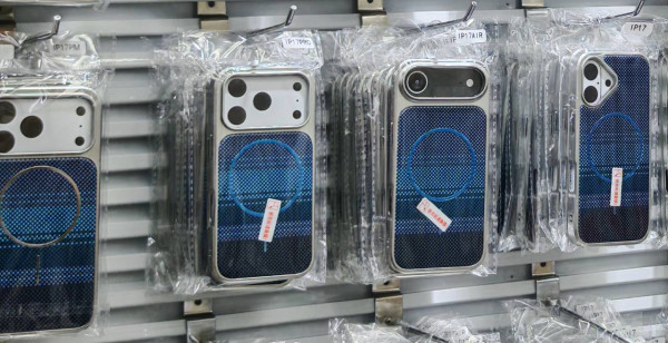 華強北直擊｜iPhone 17 四款機型機殼、保護貼熱賣！超薄 iPhone Air 真的要來了？