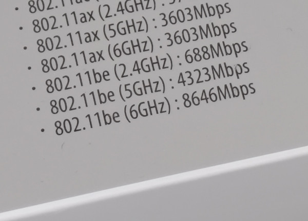 【實測】ASUS ZenWiFi BT8！Wi-Fi 7 BE14000 三頻 x 2.5Gbps WAN/LAN 加持！