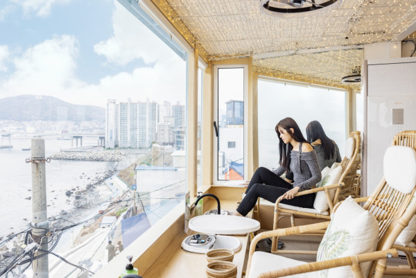 【韓國釜山】白淺灘文化村一日遊 絕美海岸咖啡廳／海景足浴、附交通攻略 