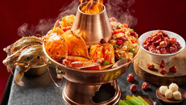 圖片來源：大眾點評@老佛爷铜炉蛙锅(东门老街店)