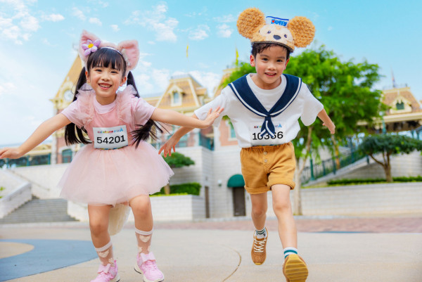 香港迪士尼樂園主題跑11月開跑！送20周年派對配飾！首設米奇與好友童樂跑！賽事日期 / 報名日期 / 選手包！