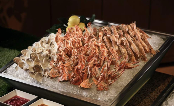 港島香格里拉酒店自助餐買二送一！任食3.5小時 嘆清蒸龍蝦 / 鮑汁煨花膠 / 冬蔭功煮螺 / 茅台醉蝦