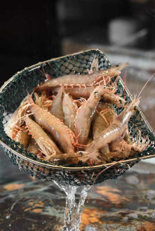 港島香格里拉酒店自助餐買二送一！任食3.5小時 嘆清蒸龍蝦 / 鮑汁煨花膠 / 冬蔭功煮螺 / 茅台醉蝦